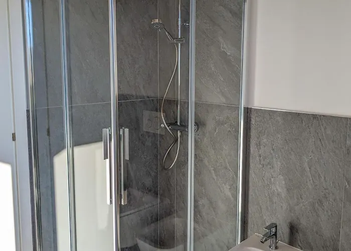 Andrea Vista 아파트